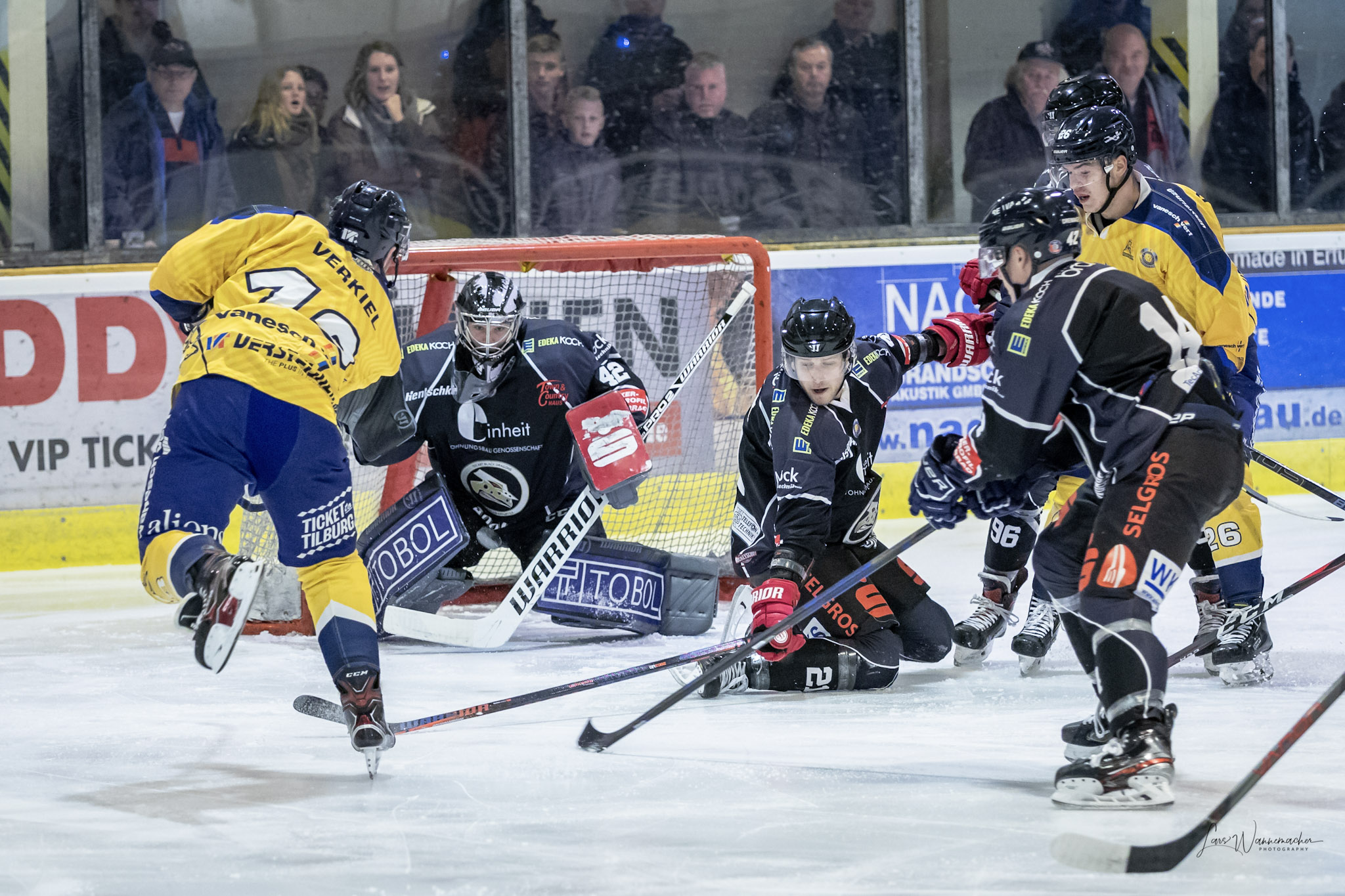 TecArt Black Dragons vs. Tilburg Trappers (3-2 OT)