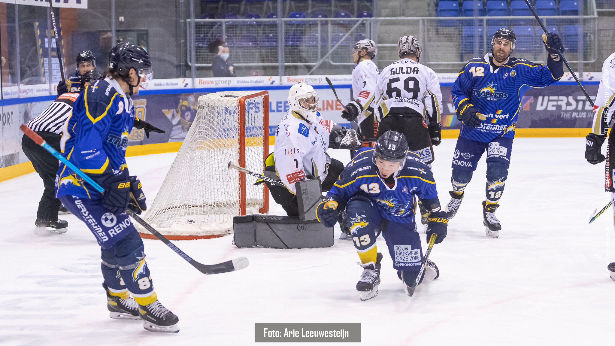 Tilburg Trappers vs. TecArt Black Dragons (3-1)