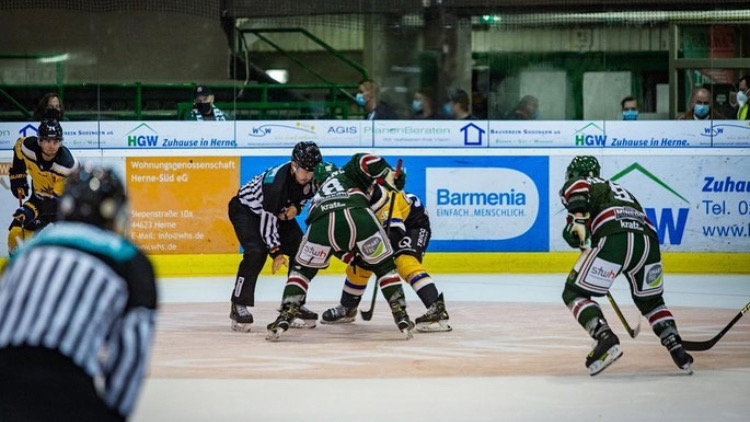 Oefenwedstrijd: Herner EV Miners vs. Tilburg Trappers (3-6)