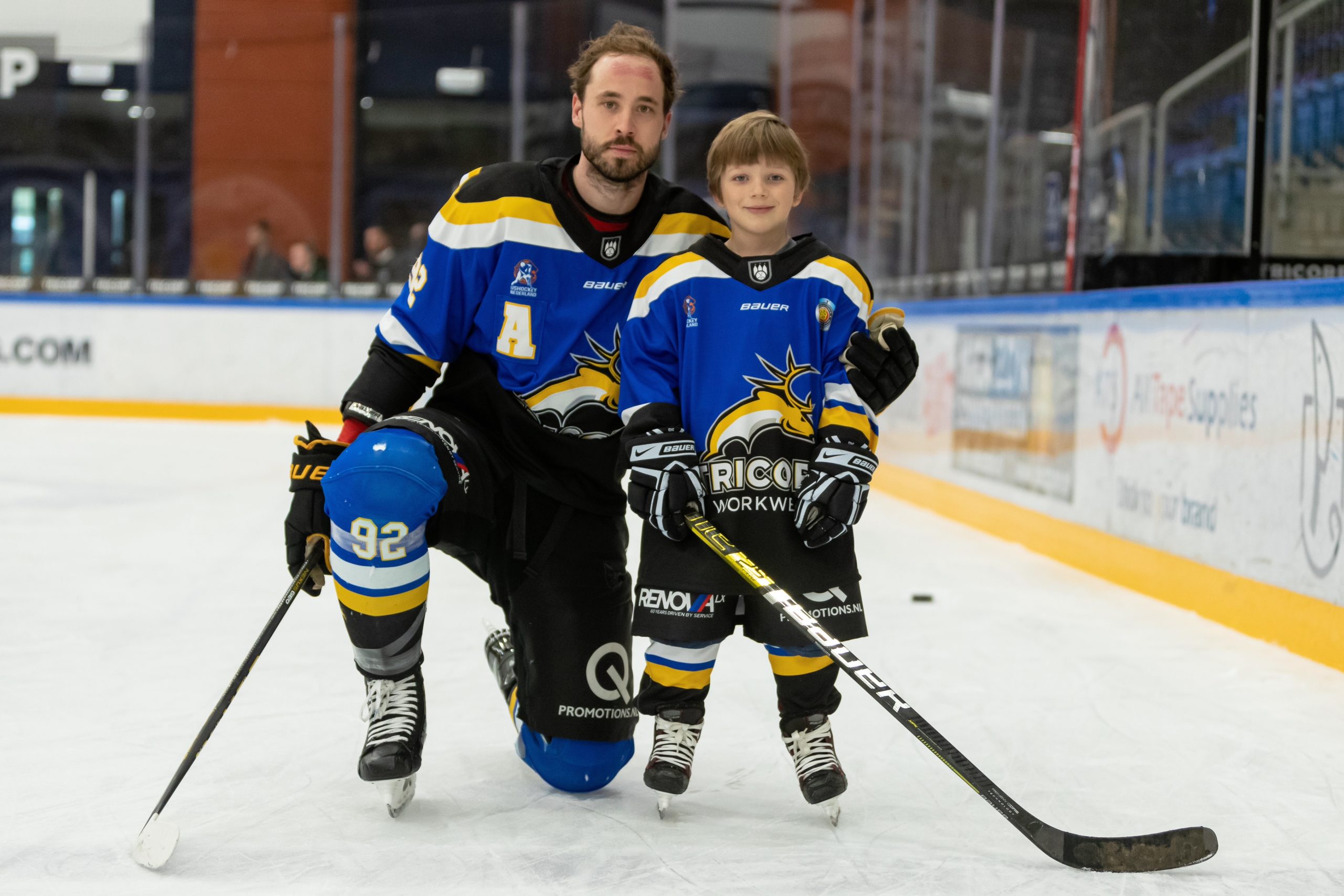 Dik kippenvel tijdens ereronde Oekraïense minimascotte