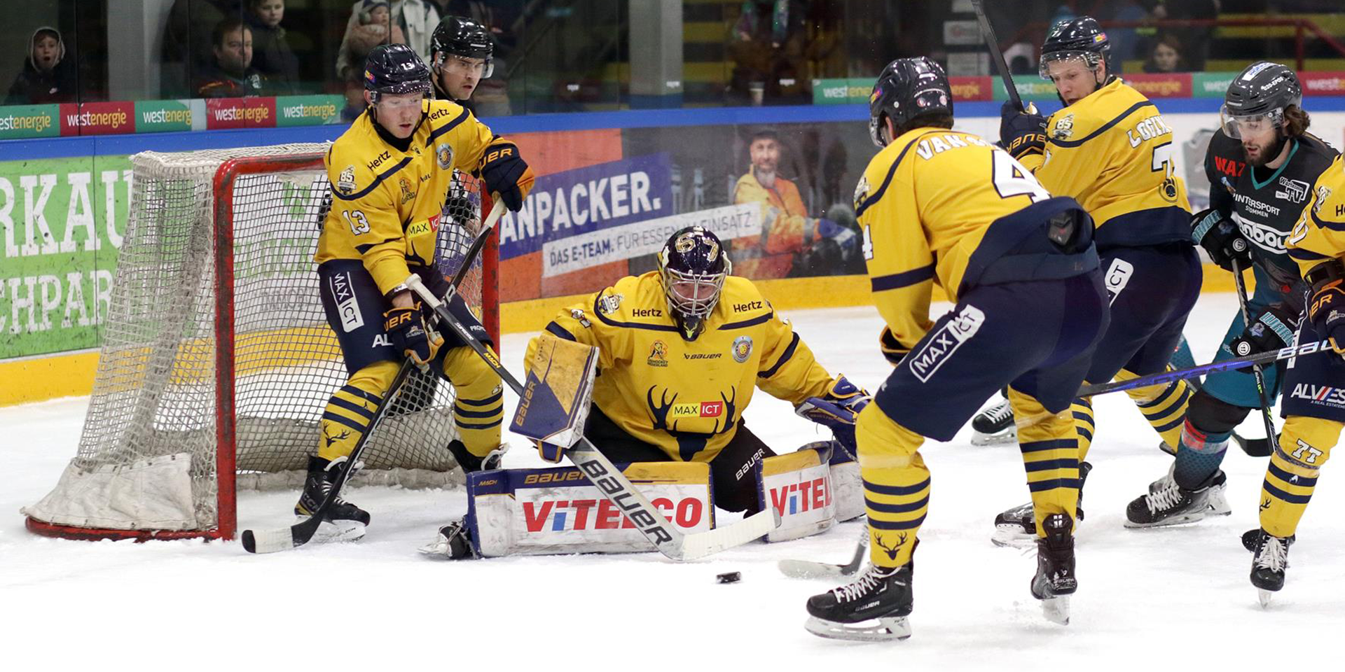 TRAPPERS WINT OOK VAN MOSKITOS IN ESSENSE OVERTIME