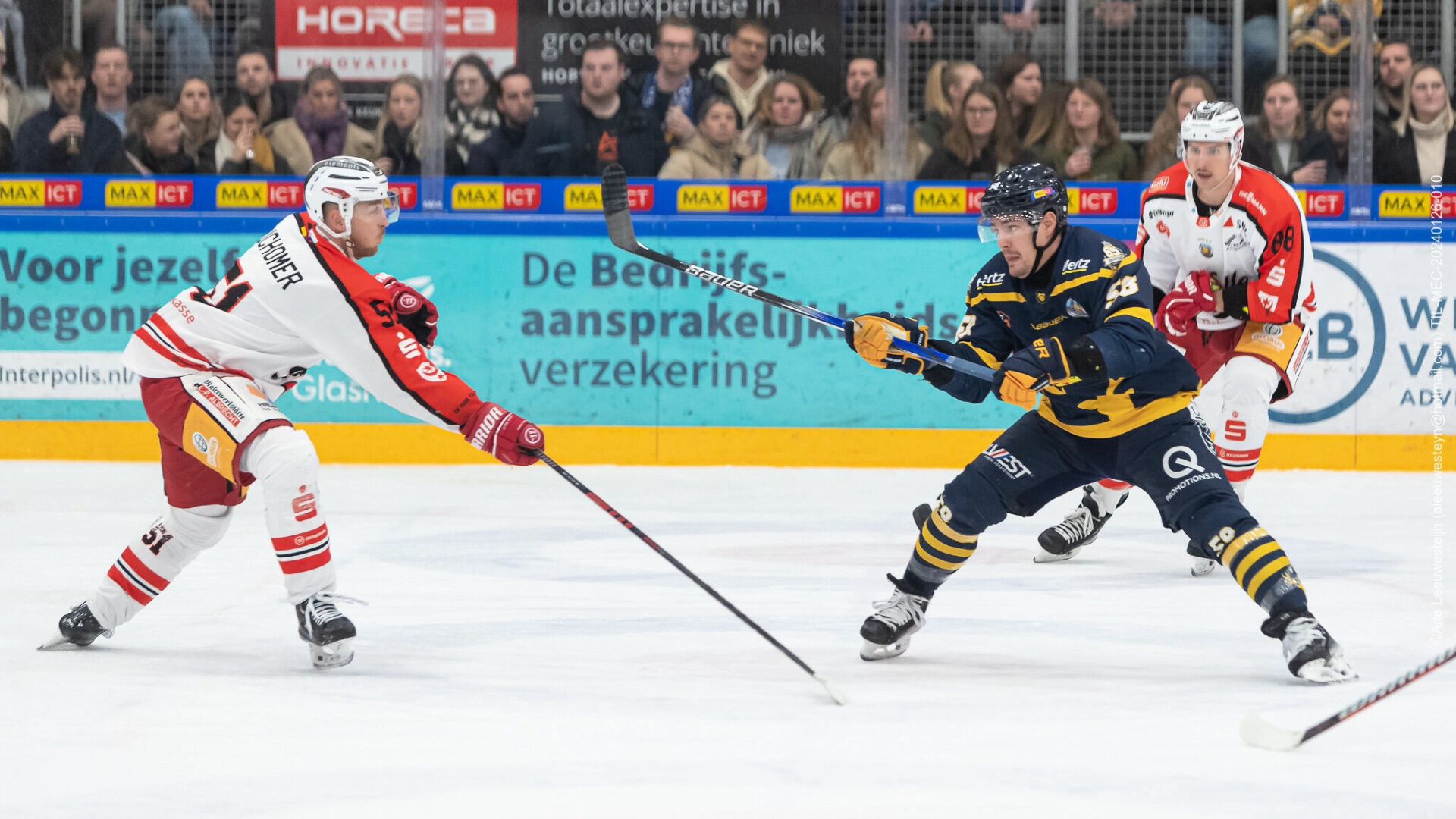 TRAPPERS OMZEILT LASTIGE HALLENSE KLIP